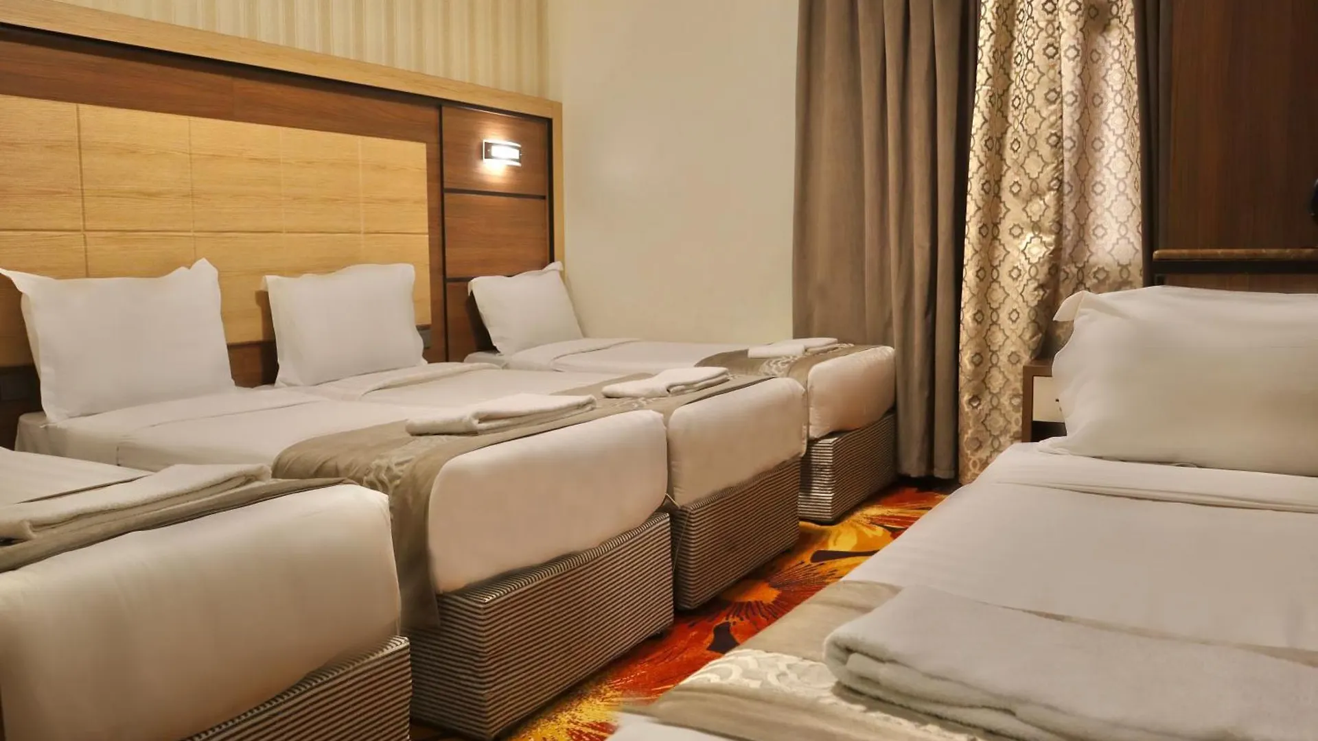 Al Mokhtara Diamond Hotel Medina